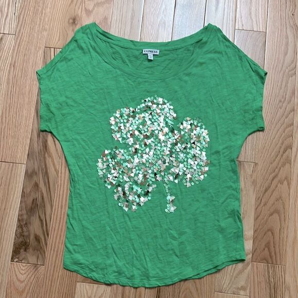 Express Size Small Shimmer Sparkle Green Clover Shirt - Picture 1 of 5